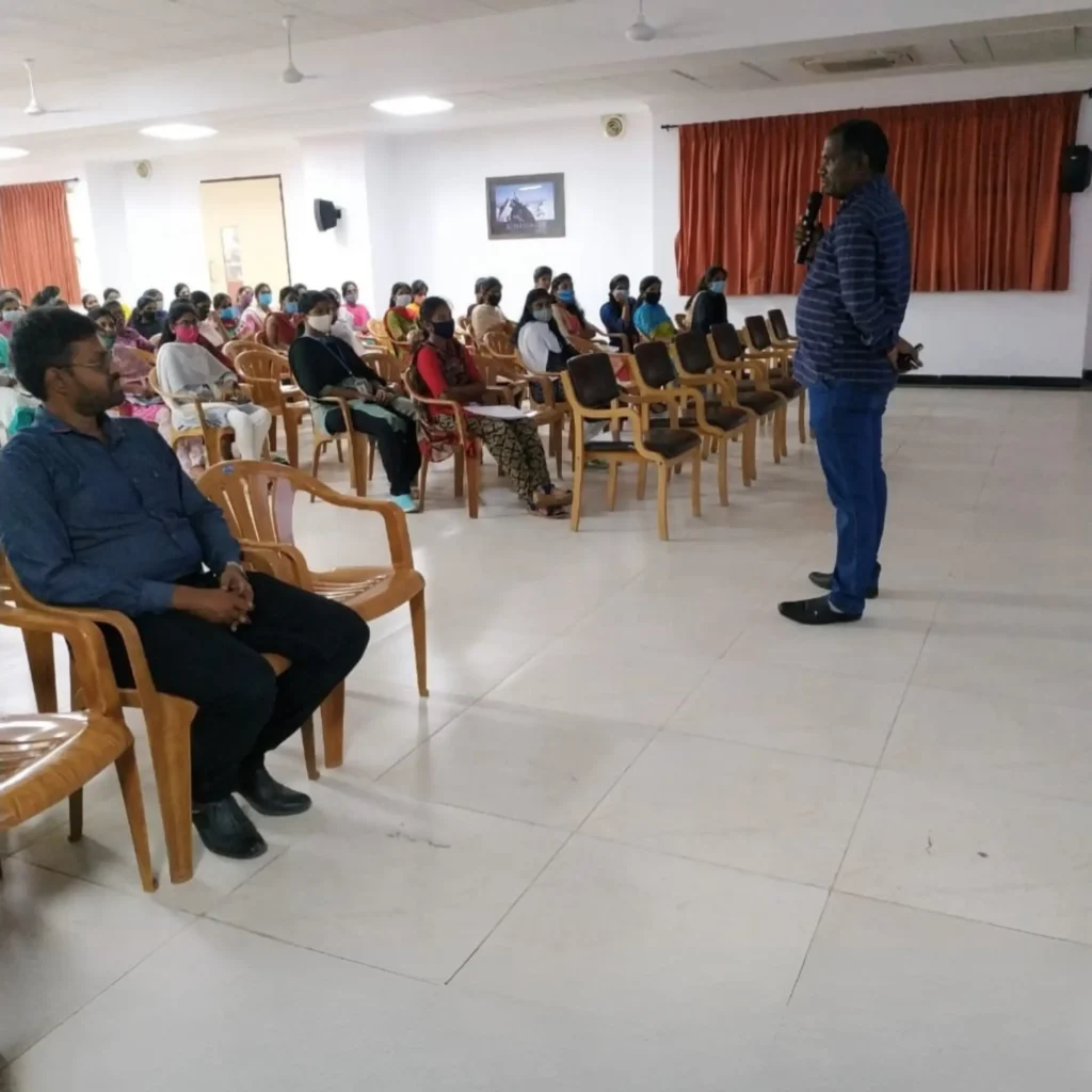 Moovendran - Digital Marketing Trainer - Digital marketing seminar at Dr. N.G.P Arts and Science College (1)